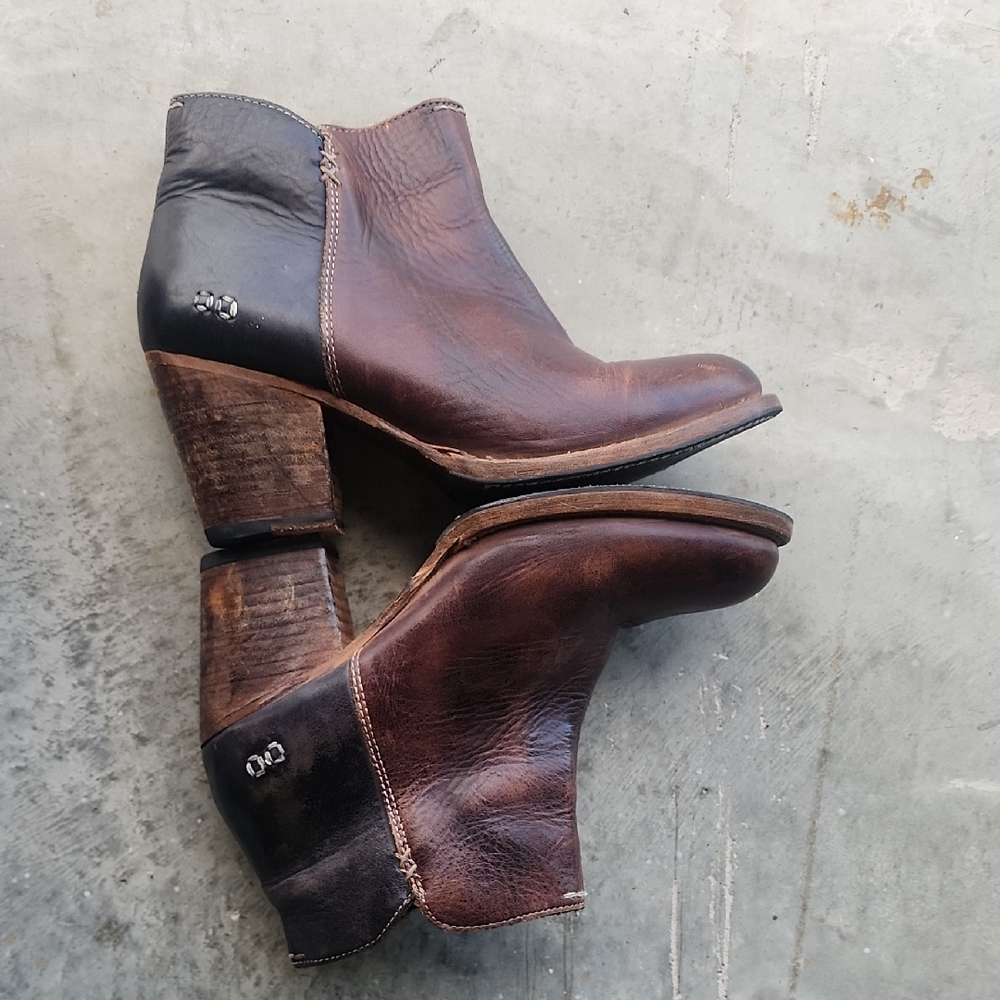 Bed Stu Yell Two-Tones Black-Brown Leather Ankle Boots - Picture 9 of 13